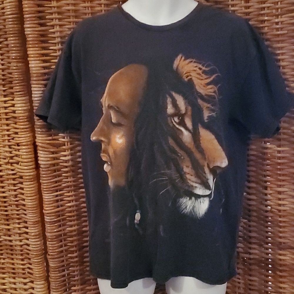 Bob Marley Lion Zion T-shirt L